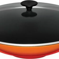 Le Creuset Wok Aus Gusseisen Mit Glasdeckel In Ofenrot